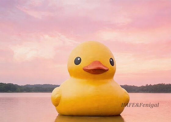 بط المطاط الأصفر القابل للنفخ المصمم خصيصًا مناسب للحدائق الخارجية ويمكن استخدامه على الماء